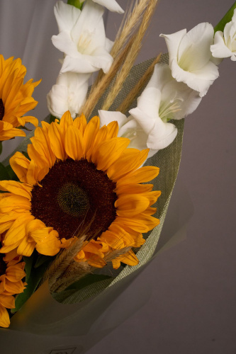Букет " Школьный звонок" с подсолнухом арт 15231Дв